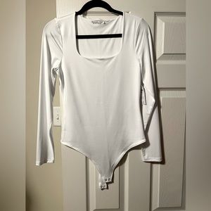 Abercrombie White Square Neck Body Suit Size M